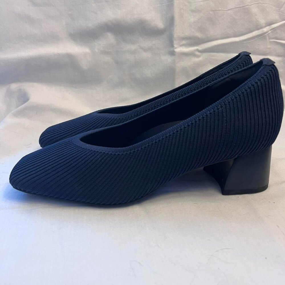Arromic Navy Blue Chunky Heel Pumps - Women's Size 7.5